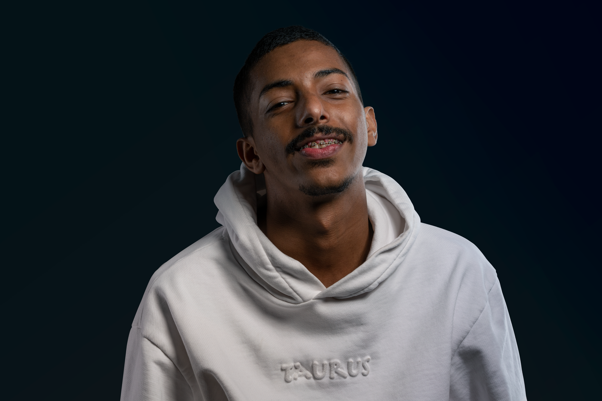 عضو جديد ينضم إلينا ! من هو ؟